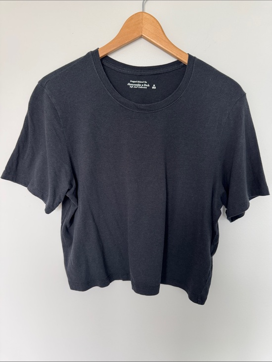 Abercrombie & Fitch Tops - Abercrombie & Fitch Black Cropped Crew Tee Size Medium